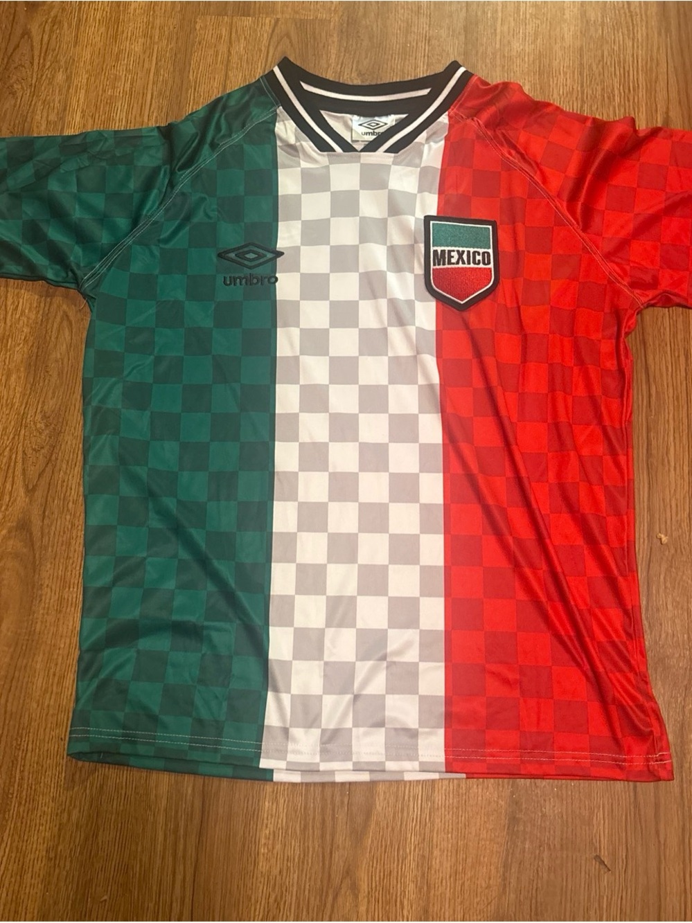 Umbro men Mexico Tricolor Soccer Shirt - Green/White/Red